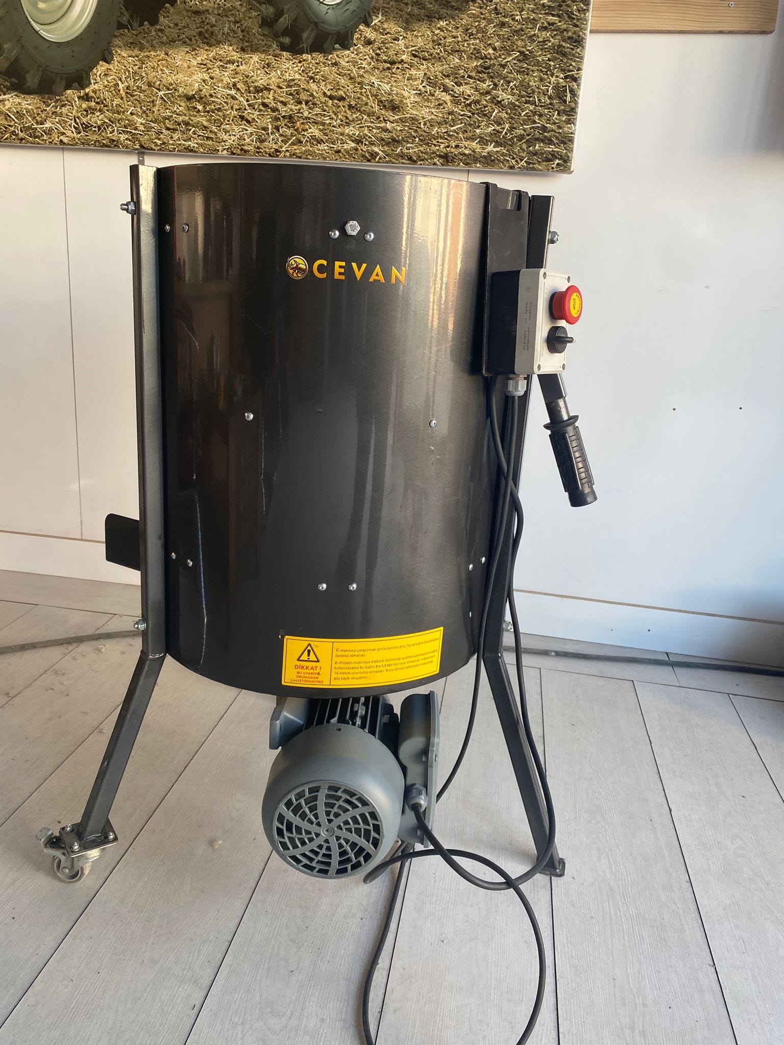 80 Litre Sabit Devir Ceviz Soyma Makinesi | 0,75 kW – 220V