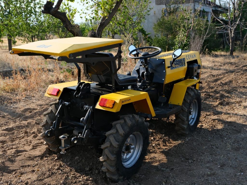 CEVAN C220D Belden Kırmalı Mini Traktör